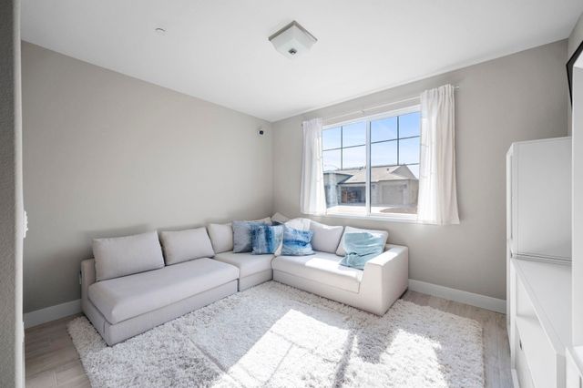 1605 Radiance Ln, Modesto, CA 95356