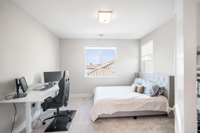 1605 Radiance Ln, Modesto, CA 95356