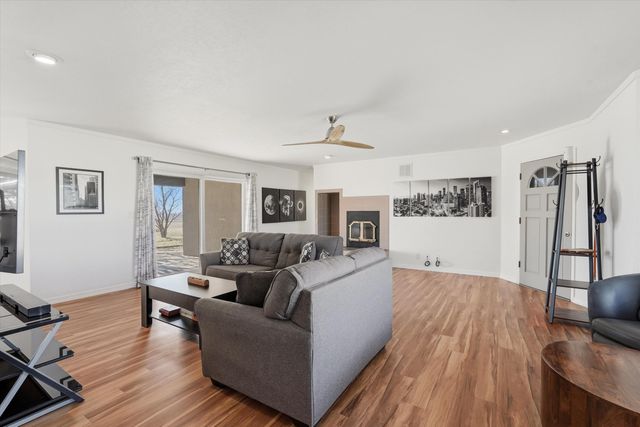 136 Weimer Road, Edgewood, NM 87015