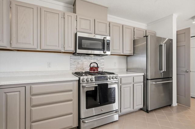 136 Weimer Road, Edgewood, NM 87015