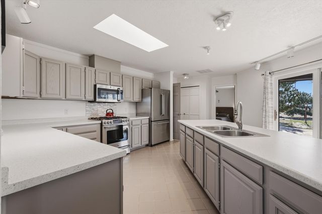 136 Weimer Road, Edgewood, NM 87015