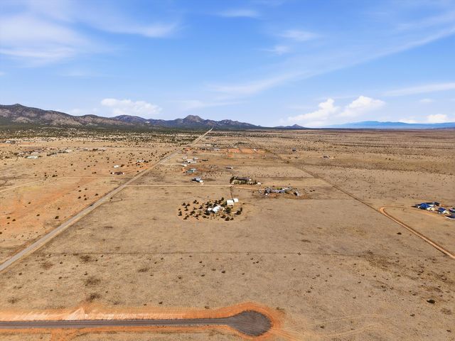 136 Weimer Road, Edgewood, NM 87015