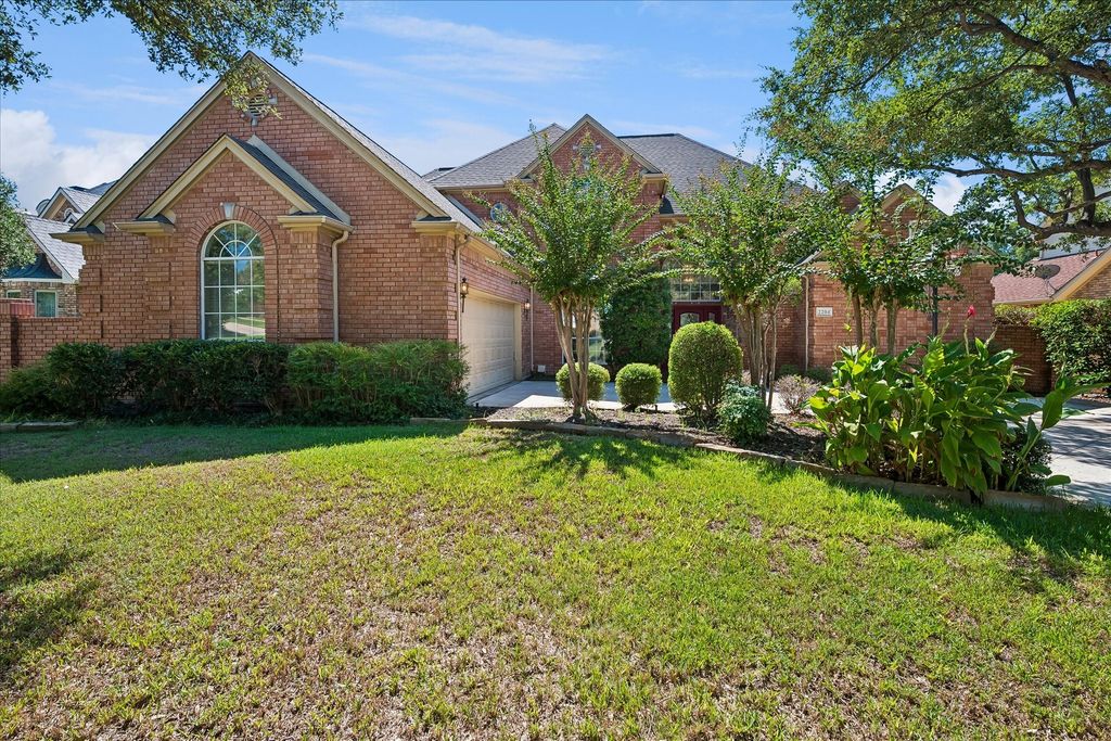 2204 Creekside Circle S, Irving, TX 75063 — photo 3