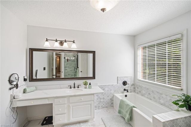 2550 Rowe Road, Lexington, NC 27295