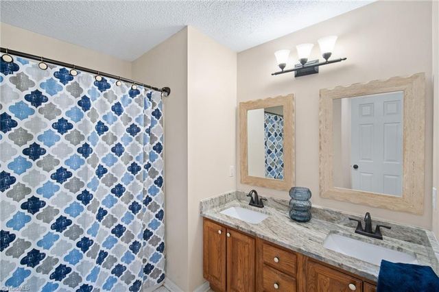 2550 Rowe Road, Lexington, NC 27295