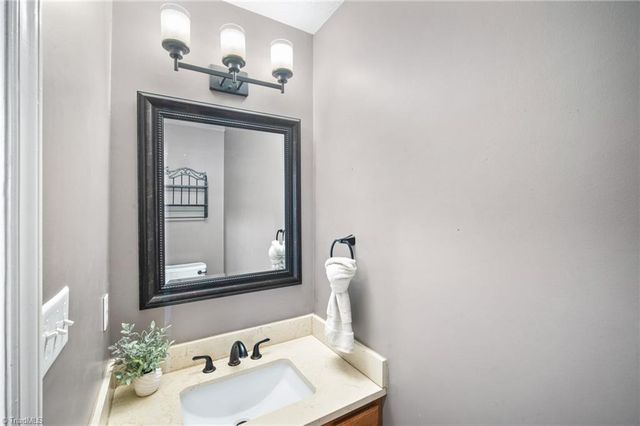2550 Rowe Road, Lexington, NC 27295