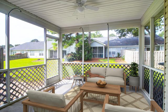 7316 Stoney Moss Way, Hanahan, SC 29410