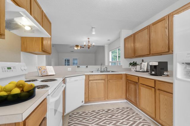 7316 Stoney Moss Way, Hanahan, SC 29410