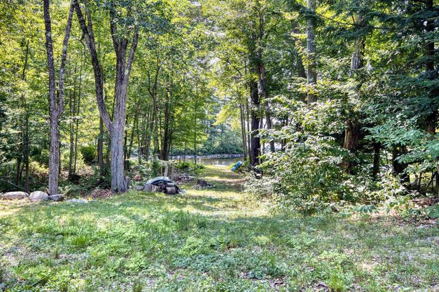 34 Elm Street, Ossipee, NH 03864
