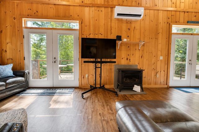 34 Elm Street, Ossipee, NH 03864
