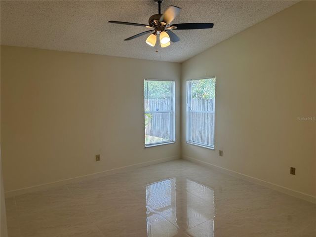 5915 TAYWOOD DRIVE, Tampa, FL 33624