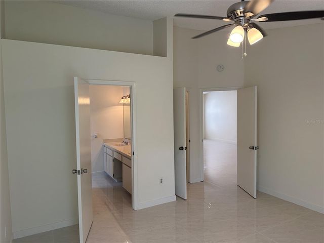5915 TAYWOOD DRIVE, Tampa, FL 33624