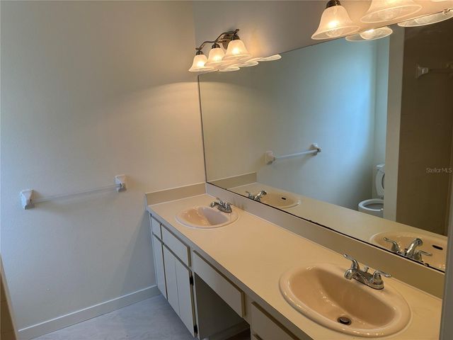 5915 TAYWOOD DRIVE, Tampa, FL 33624