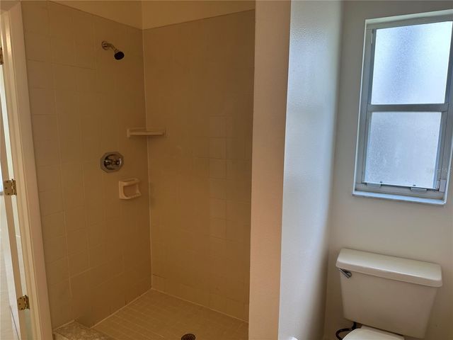 5915 TAYWOOD DRIVE, Tampa, FL 33624