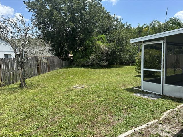5915 TAYWOOD DRIVE, Tampa, FL 33624
