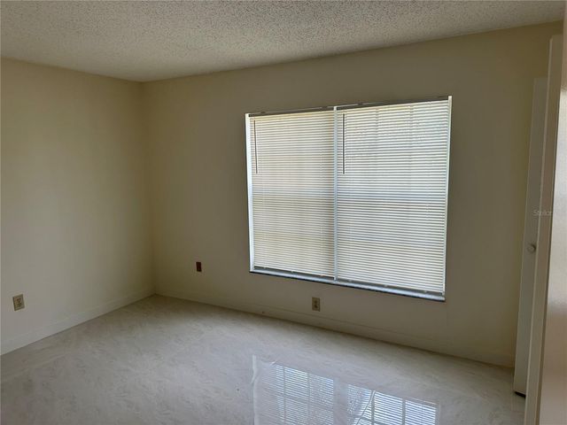 5915 TAYWOOD DRIVE, Tampa, FL 33624