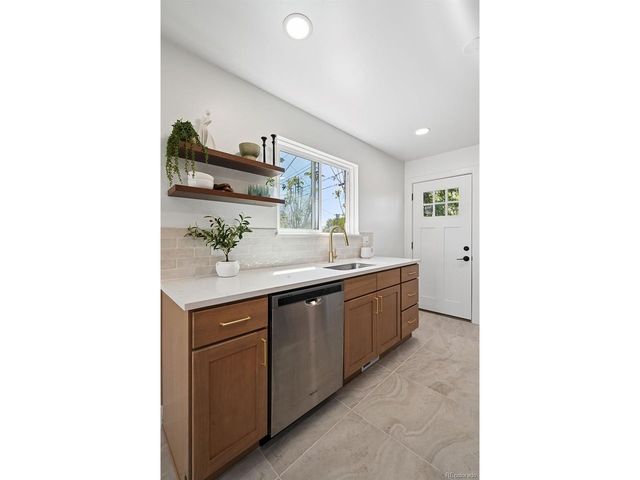 6658 W 46th Pl, Wheat Ridge, CO 80033