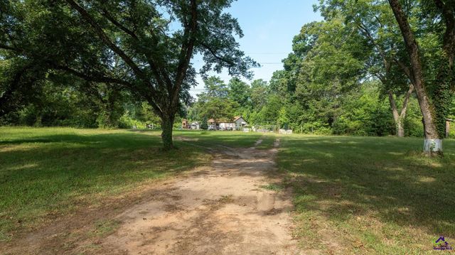 1696 Old Hwy 41 Highway, Griffin, GA 30224