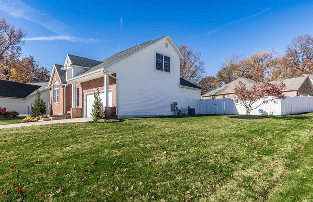 8000 Bayberry Drive, Evansville, IN 47711