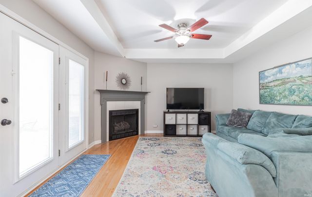 8000 Bayberry Drive, Evansville, IN 47711