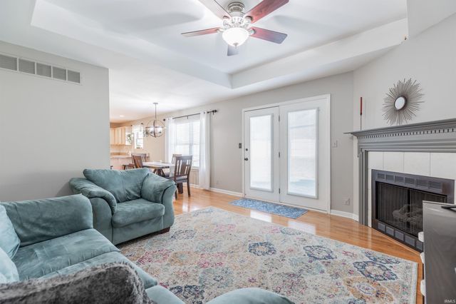 8000 Bayberry Drive, Evansville, IN 47711