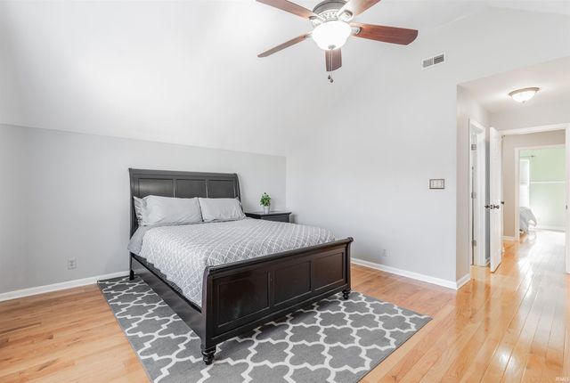 8000 Bayberry Drive, Evansville, IN 47711