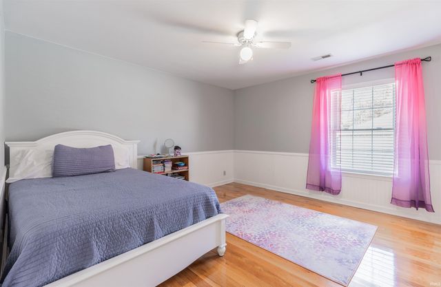 8000 Bayberry Drive, Evansville, IN 47711