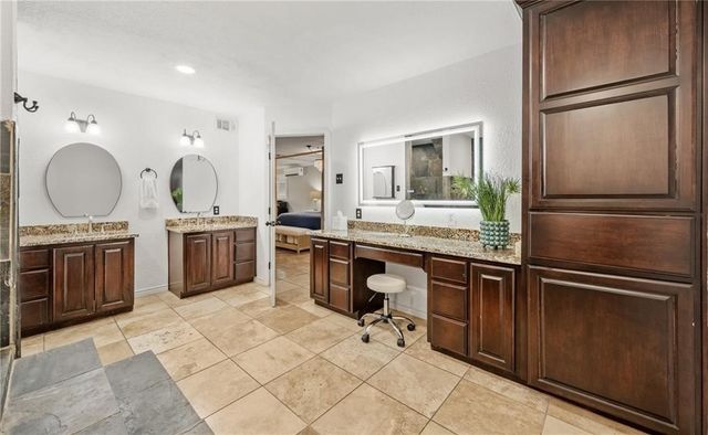 6113 Lost Creek Dr, Corpus Christi, TX 78413