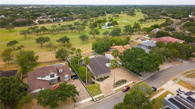 6113 Lost Creek Dr, Corpus Christi, TX 78413