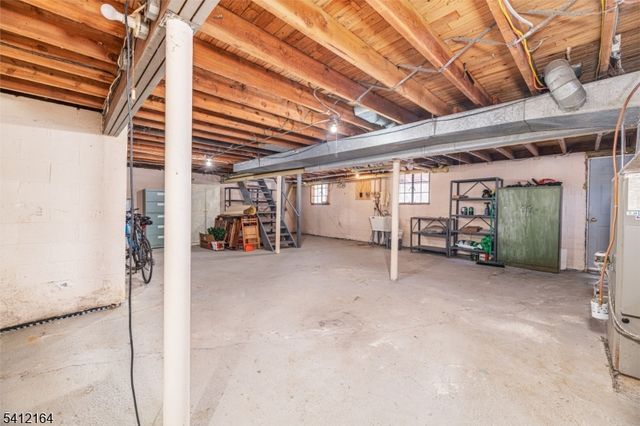 10 Lake Shore Rd, Hardyston Twp., NJ 07460