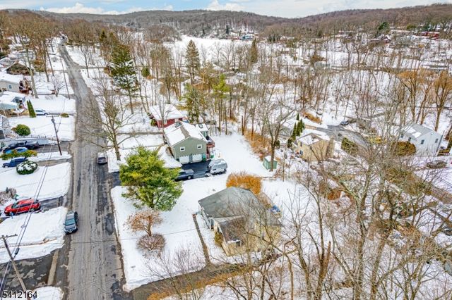 10 Lake Shore Rd, Hardyston Twp., NJ 07460