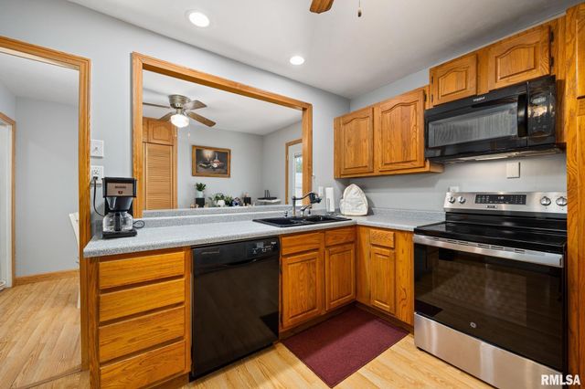 1612 MATILDA Street, Pekin, IL 61554