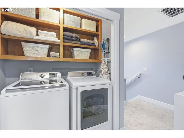 1738 N MANZANITA St, Canby, OR 97013