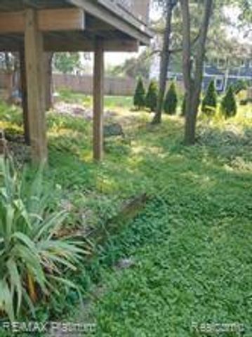 481 Village Oaks Court, Ann Arbor, MI 48103