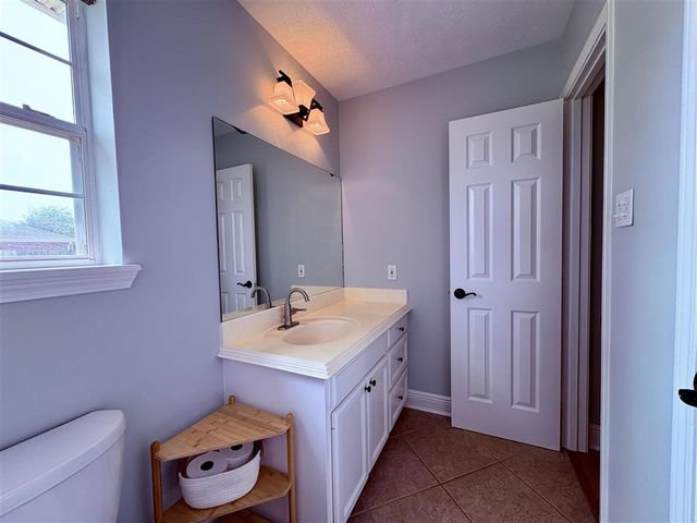1502 Mohican Dr Drive, Lake Charles, LA 70611