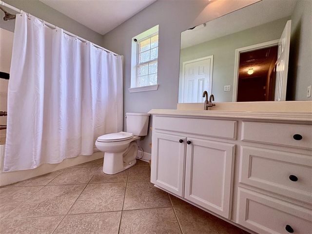 1502 Mohican Dr Drive, Lake Charles, LA 70611