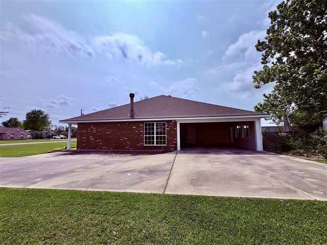 1502 Mohican Dr Drive, Lake Charles, LA 70611
