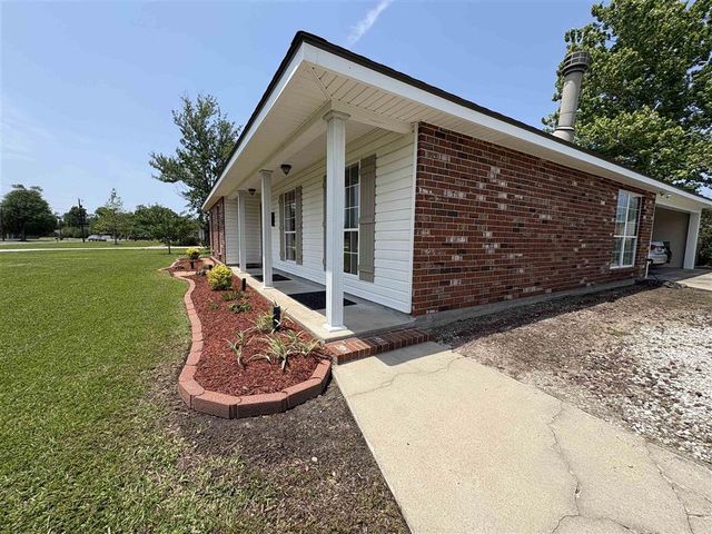 1502 Mohican Dr Drive, Lake Charles, LA 70611