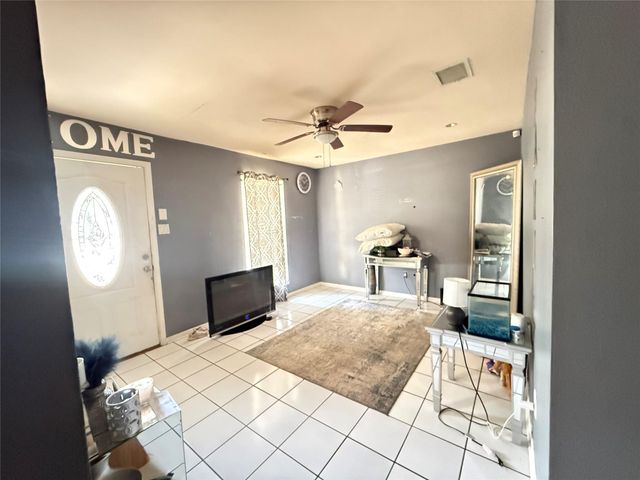 9603 Eblen Drive, Houston, TX 77040