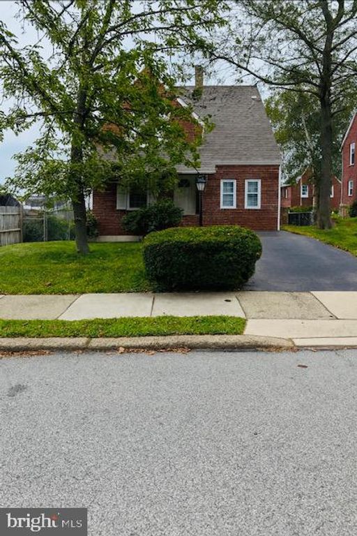 1106 BELMONT AVE, Secane, PA 19018