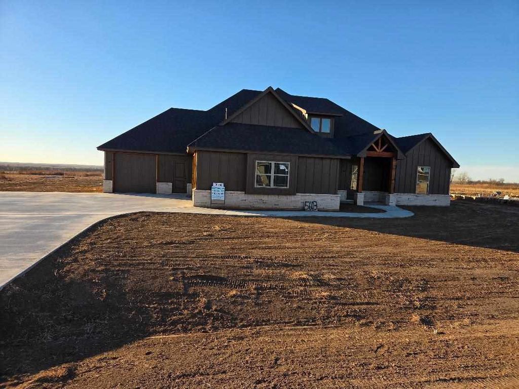 5603 NE Minnow Ln, Elgin, OK 73538