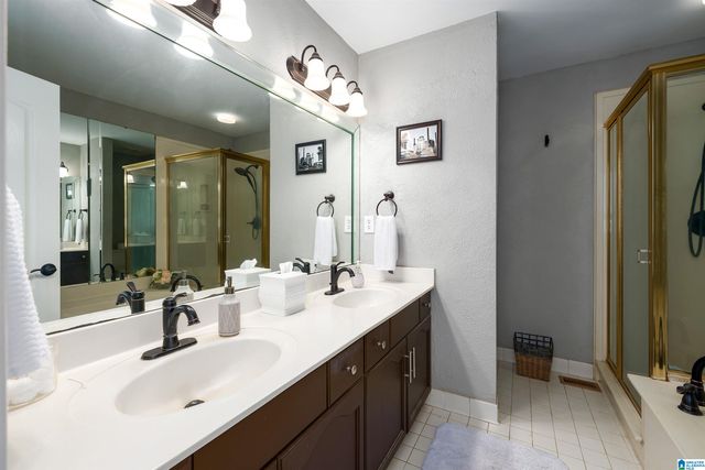 1401 OAKRIDGE DRIVE, Birmingham, AL 35242