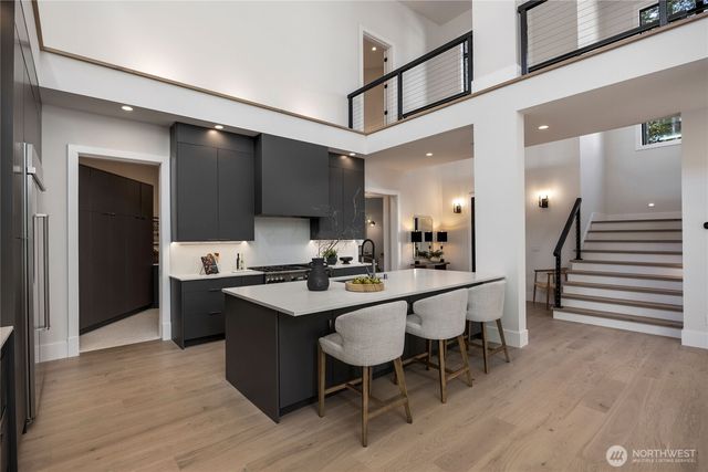 13970 Manzanita Road NE, Bainbridge Island, WA 98110