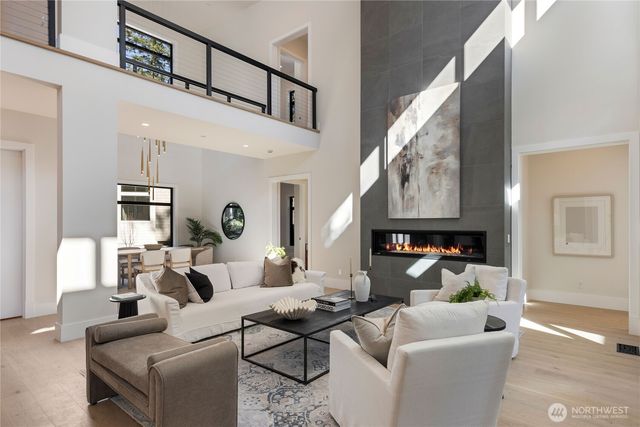 13970 Manzanita Road NE, Bainbridge Island, WA 98110