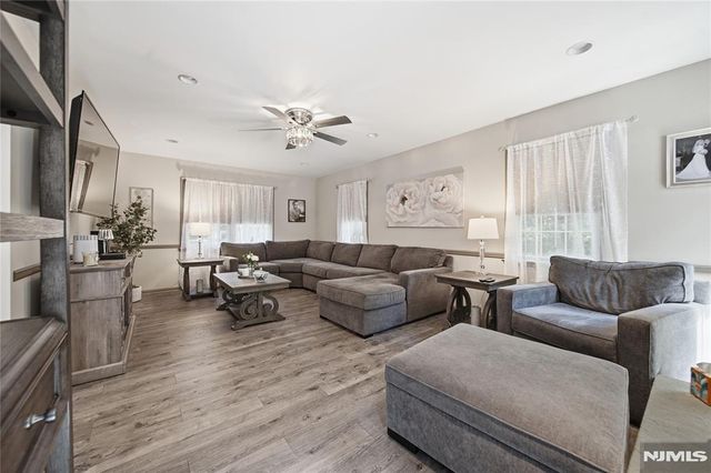 49 Skytop Drive, Mahwah, NJ 07430