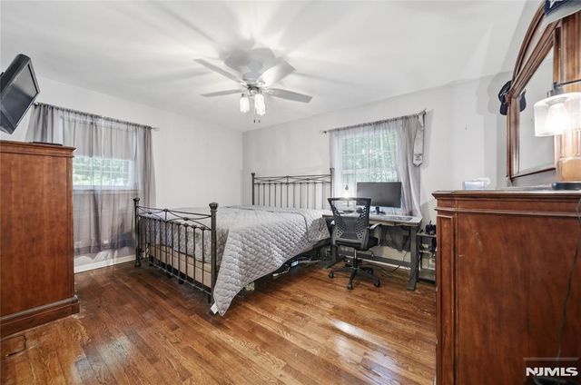 49 Skytop Drive, Mahwah, NJ 07430