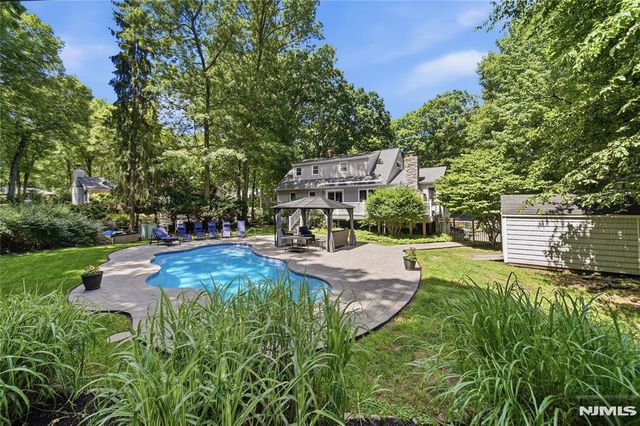 49 Skytop Drive, Mahwah, NJ 07430