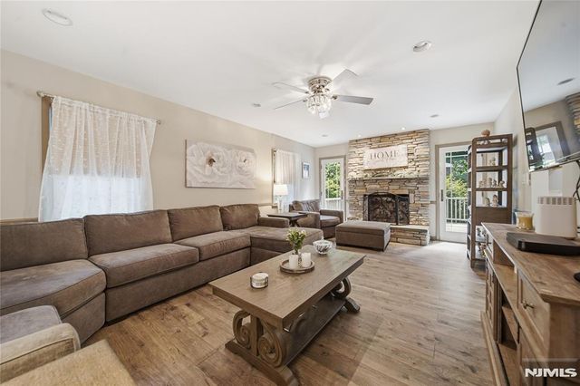 49 Skytop Drive, Mahwah, NJ 07430