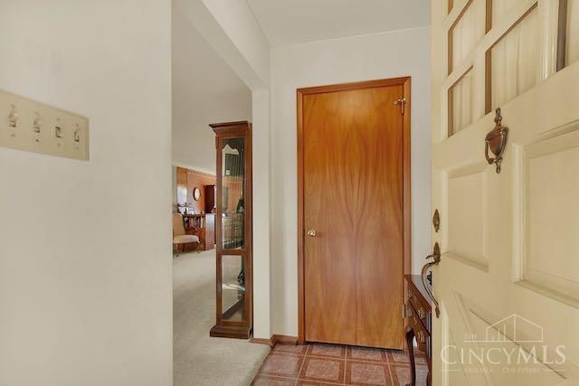 7300 N Mingo Lane, Madeira, OH 45243