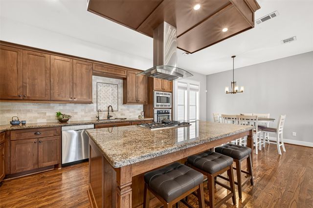 4702 Feagan Street, Houston, TX 77007
